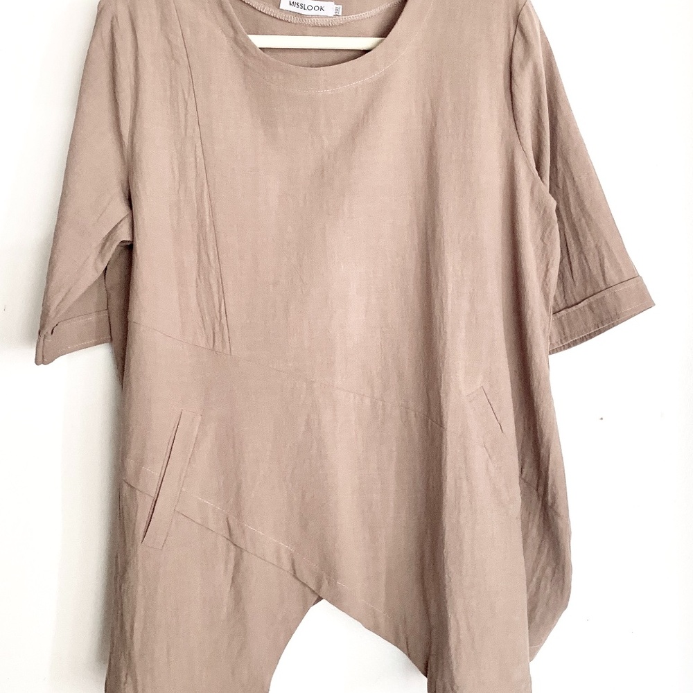 🎁 TUNIC TOP linen Tex. interesting V Cut - NWOT